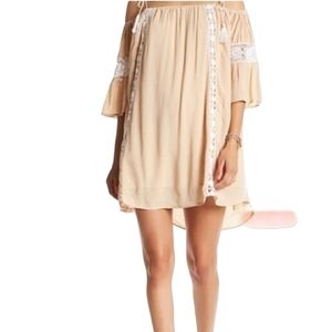 Sea Gypsies Tan off the shoulder crochet Mini Loose Fit Dress Size M/L